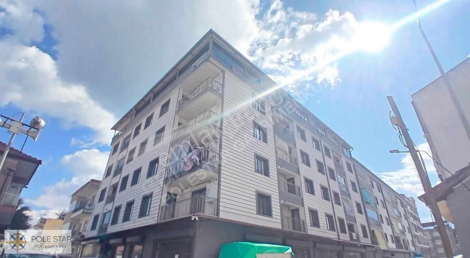 Konforlu Yaşam: Ultra Geniş 2+1 Daire, Merkezi Konumda! - Görsel 19