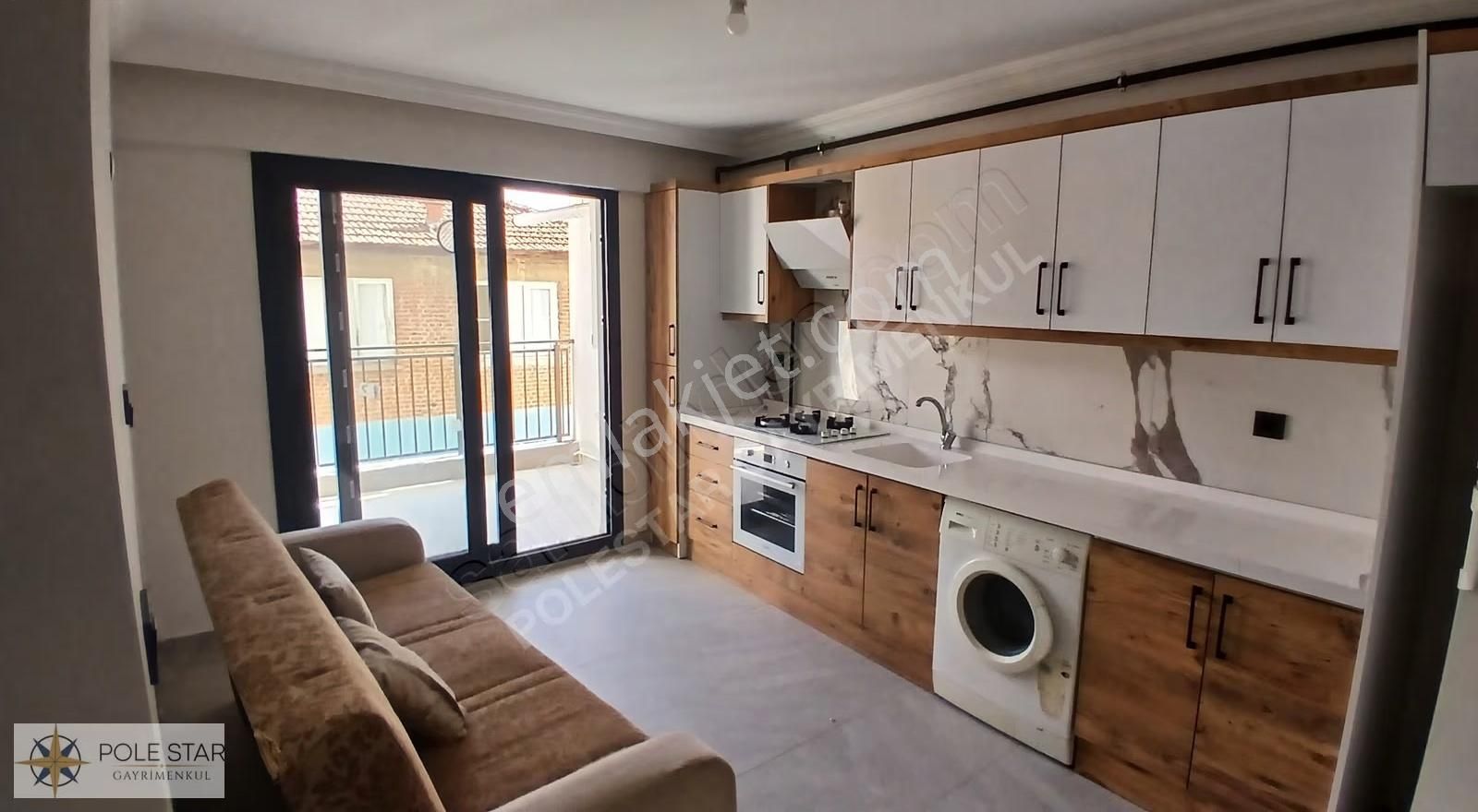 Konforlu Yaşam: Ultra Geniş 2+1 Daire, Merkezi Konumda! - Görsel 8