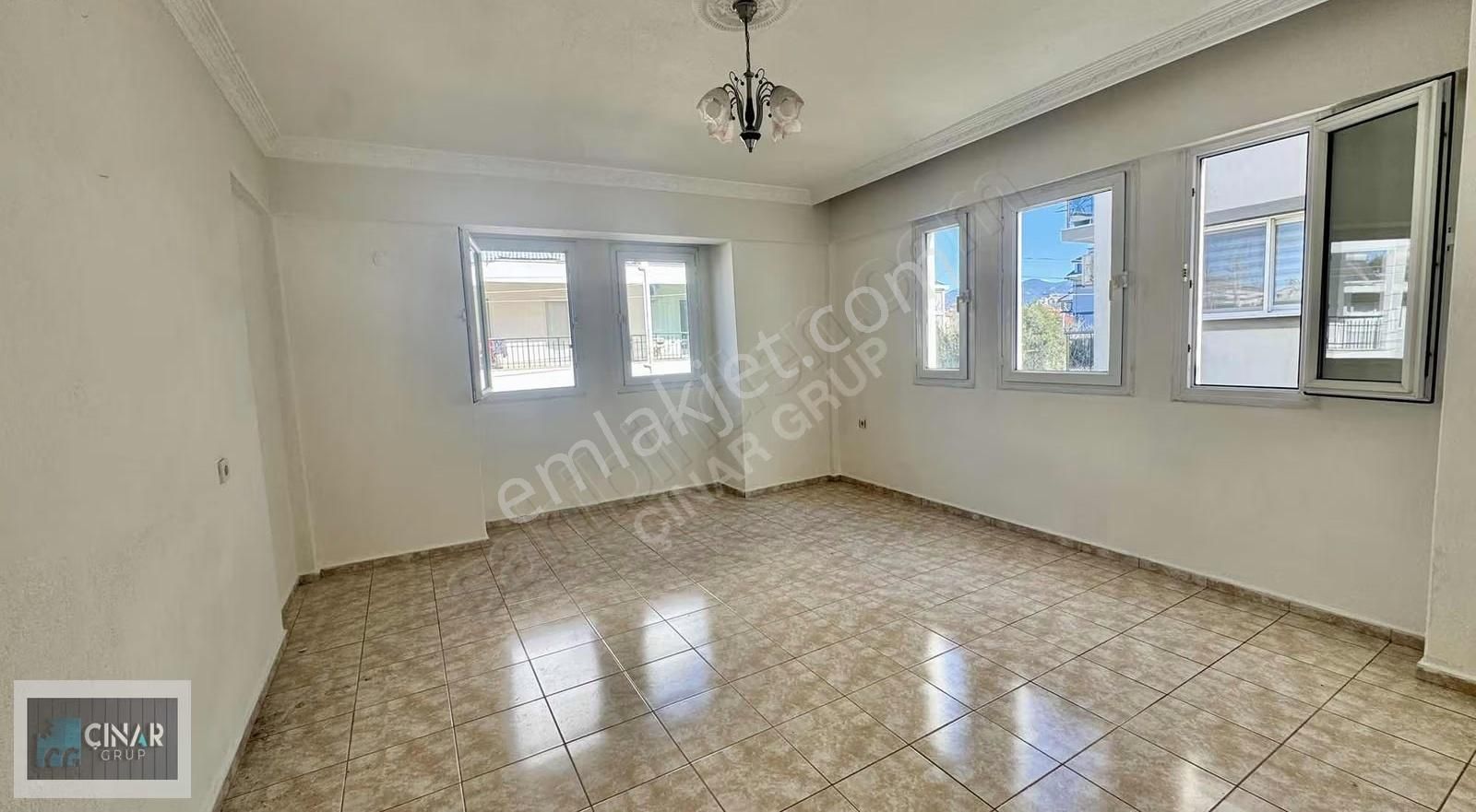 Merkezi Konumda, 2 Wcli, 2 Balkonlu Ferah 2+1 Kiralık Ara Kat - Görsel 2