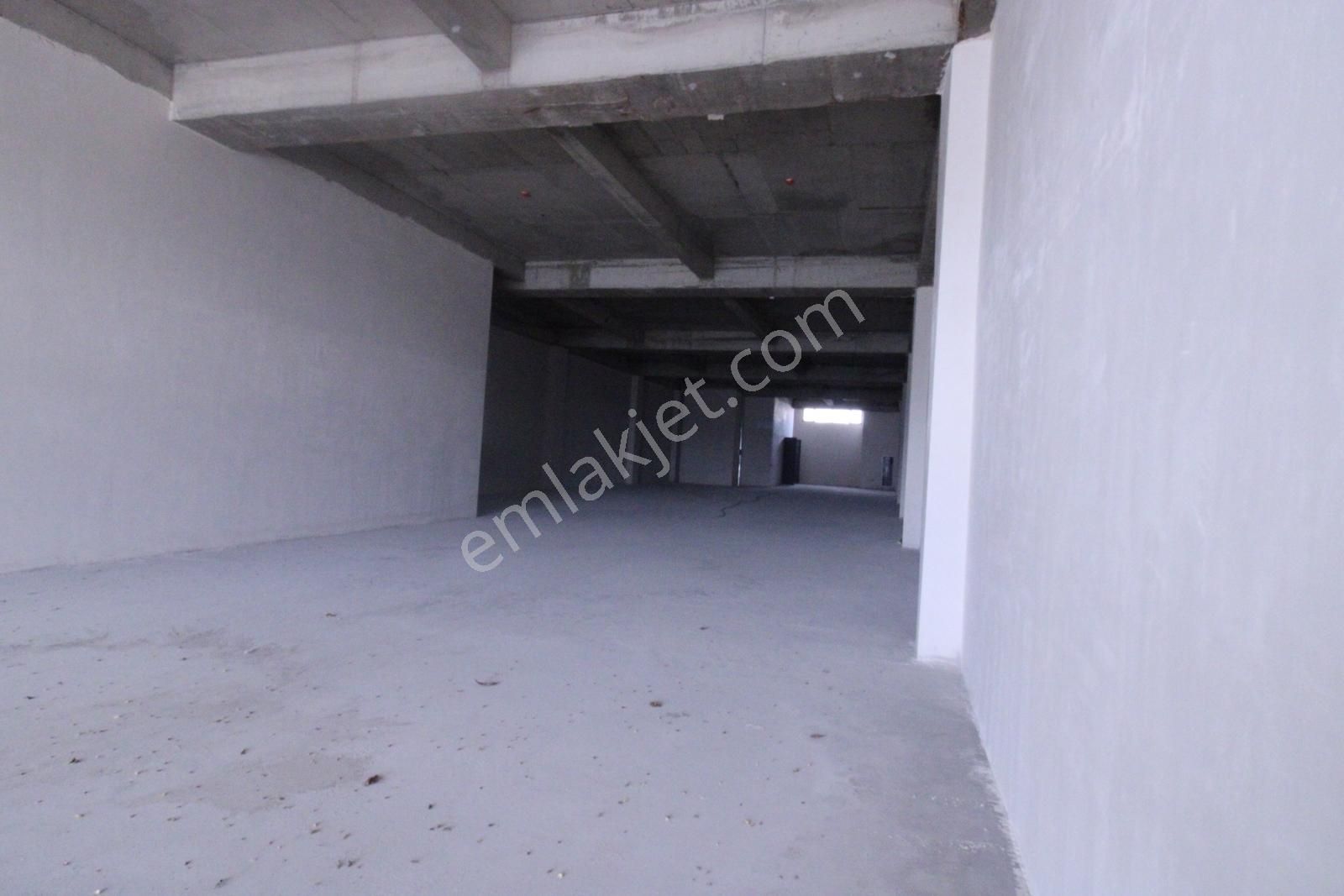 İnegölün En Prestijli Noktasında Weltyapı Plazada Cadde Mağaza - Görsel 15