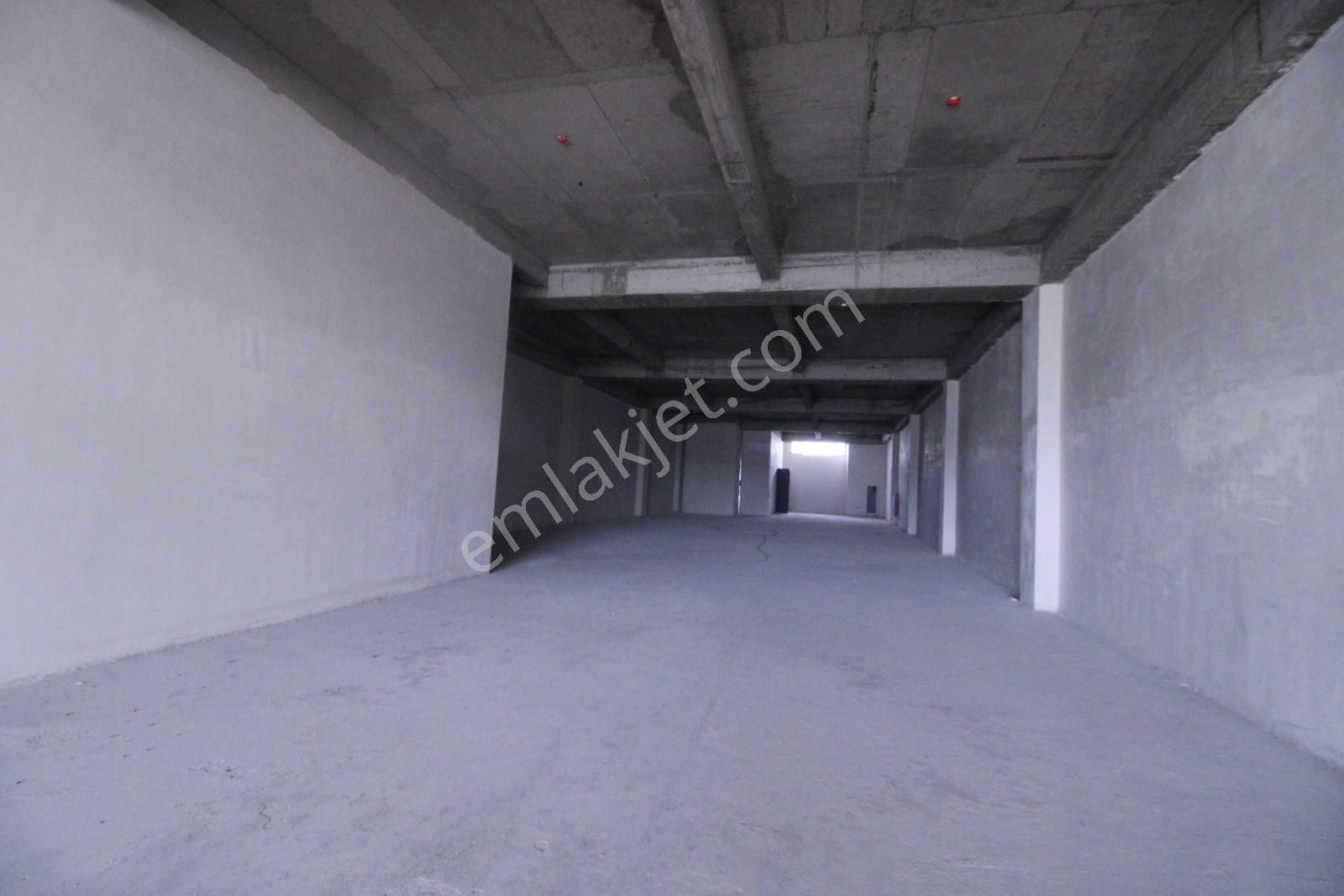 İnegölün En Prestijli Noktasında Weltyapı Plazada Cadde Mağaza - Görsel 16