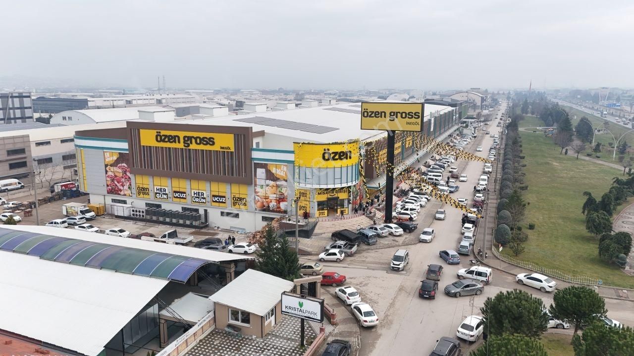 İnegölün En Prestijli Noktasında Weltyapı Plazada Cadde Mağaza