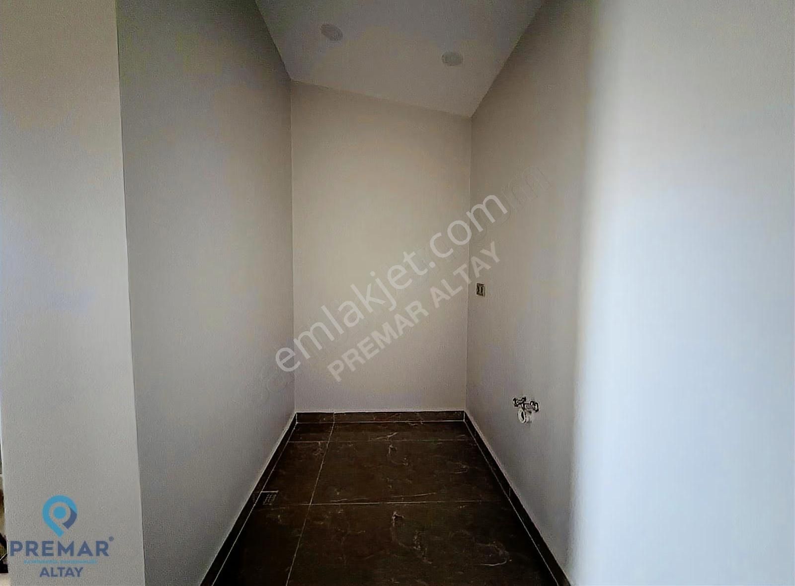 Büyükçekmece Karaağaç Mah. Doğa Evlerinde Tripleks Kiralık Villa - Görsel 35