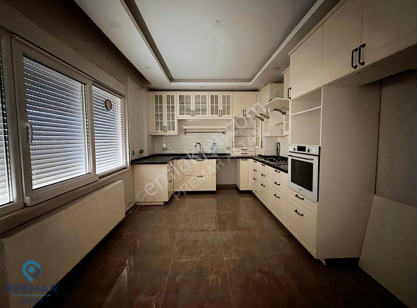 Büyükçekmece Karaağaç Mah. Doğa Evlerinde Tripleks Kiralık Villa - Görsel 12