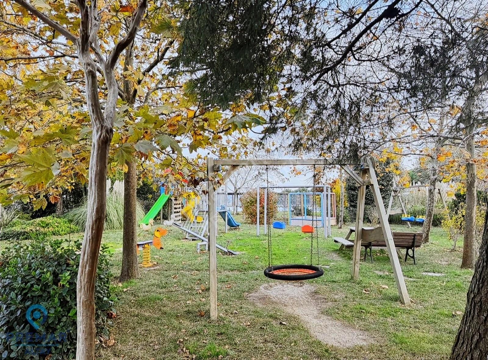 Büyükçekmece Karaağaç Mah. Doğa Evlerinde Tripleks Kiralık Villa - Görsel 33