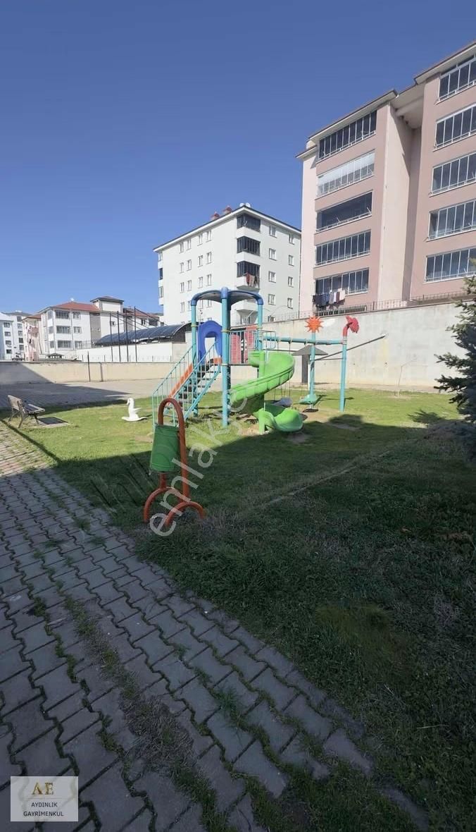 Alanyurt Fatih Mahalesinde Güvenlikli Site İçi Satılık 2+1 Daire - Görsel 23