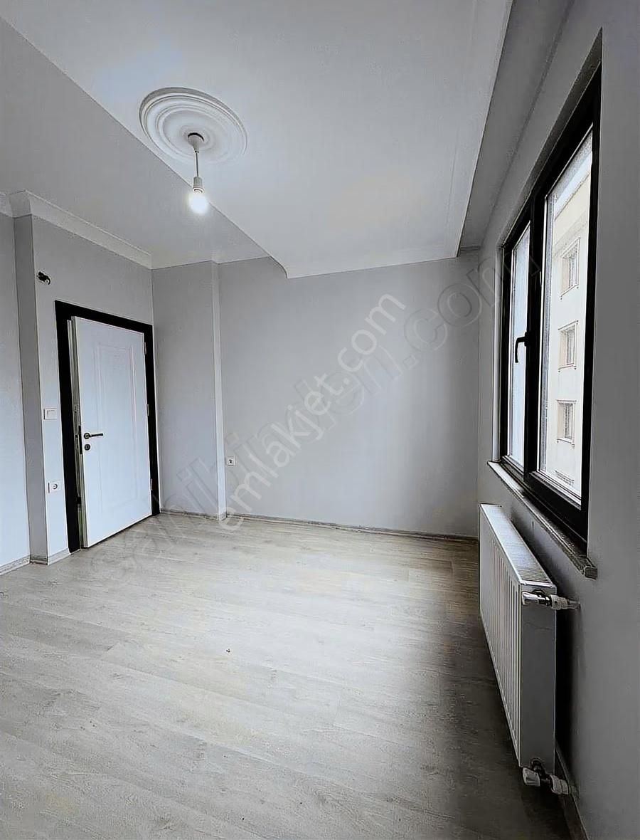 Avcılar Üniversite Mah Acil Satlık 2+1 Daire Yürüyüş Yolu Yanı - Görsel 24