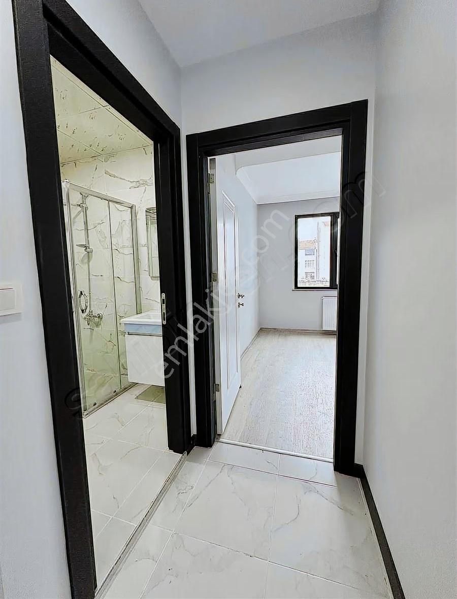 Avcılar Üniversite Mah Acil Satlık 2+1 Daire Yürüyüş Yolu Yanı - Görsel 21