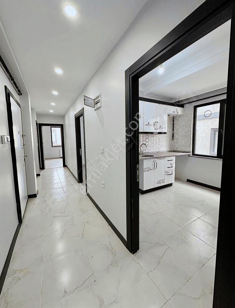 Avcılar Üniversite Mah Acil Satlık 2+1 Daire Yürüyüş Yolu Yanı - Görsel 28