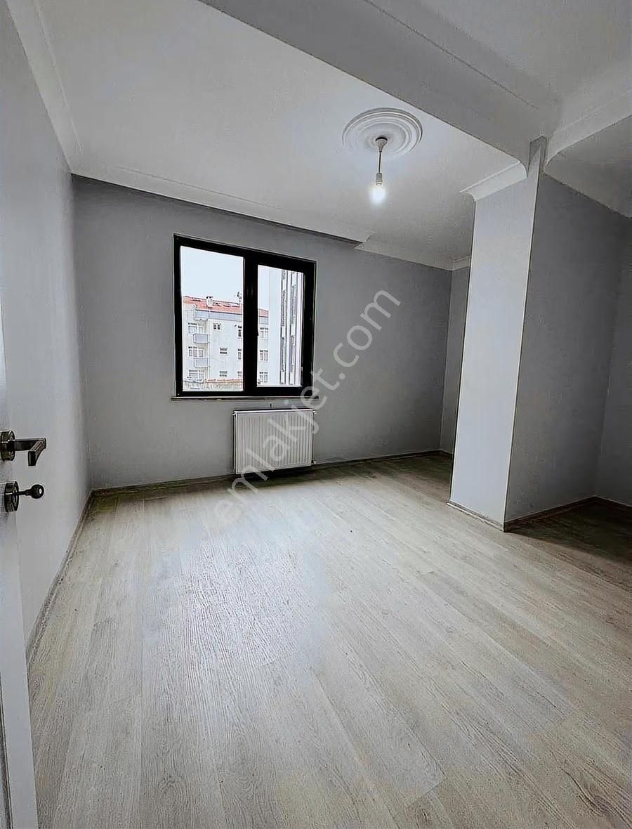 Avcılar Üniversite Mah Acil Satlık 2+1 Daire Yürüyüş Yolu Yanı - Görsel 18