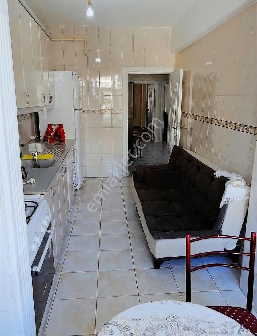 Üniversite Mah Satlık 2+1 Daire Yürüyüş Yolu Yanı - Görsel 3