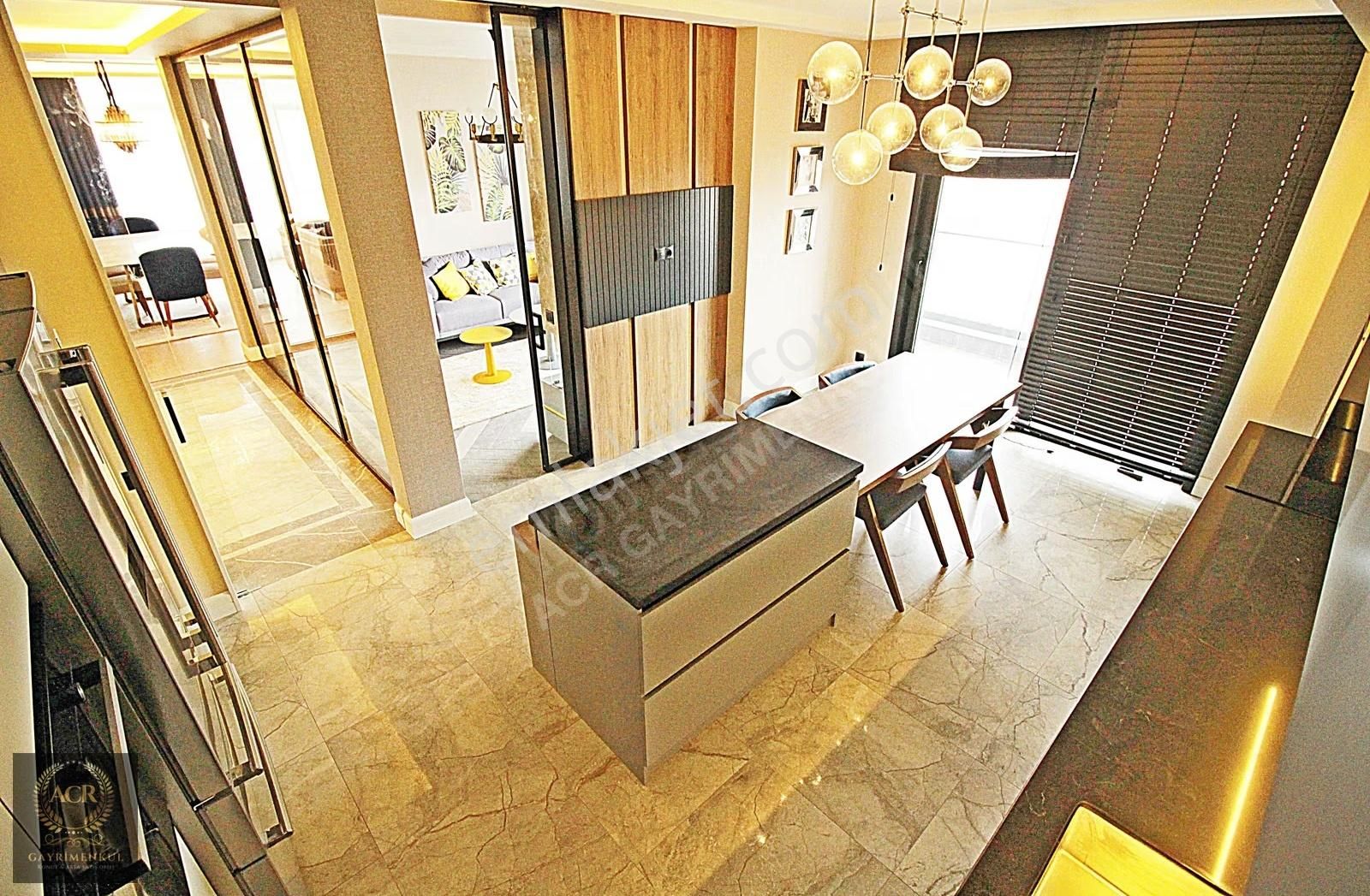 Lüks Detaylarla Donatılmış Site İçerisinde 4.5+1 220 M2 Daire - Görsel 21