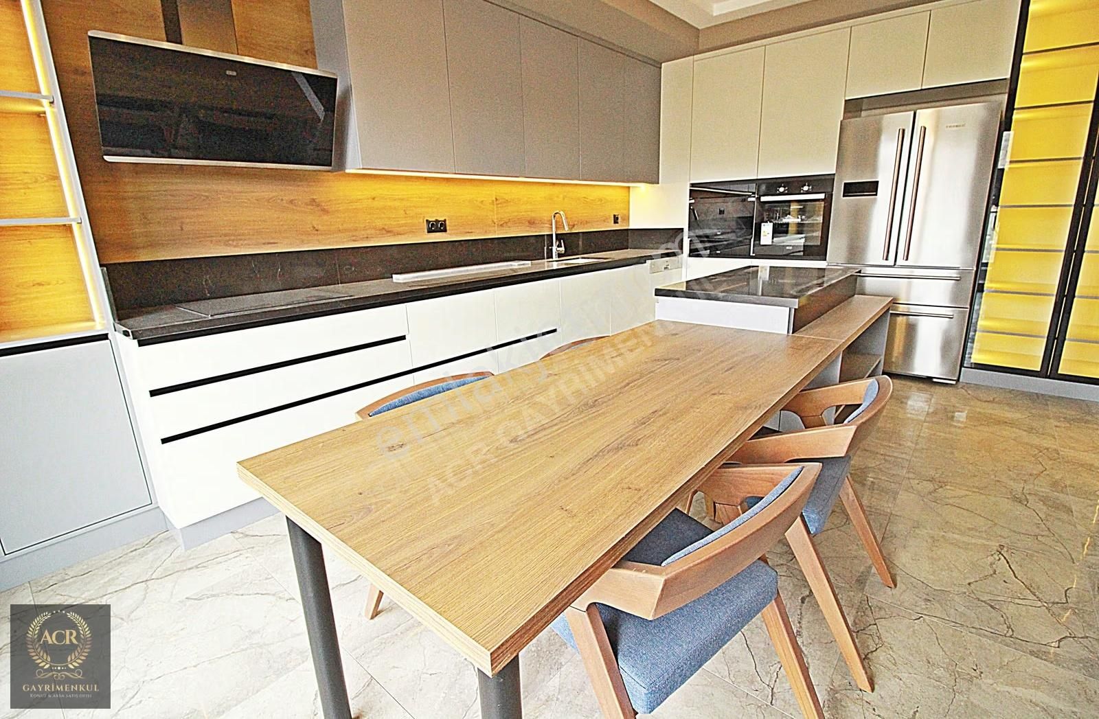 Lüks Detaylarla Donatılmış Site İçerisinde 4.5+1 220 M2 Daire - Görsel 12