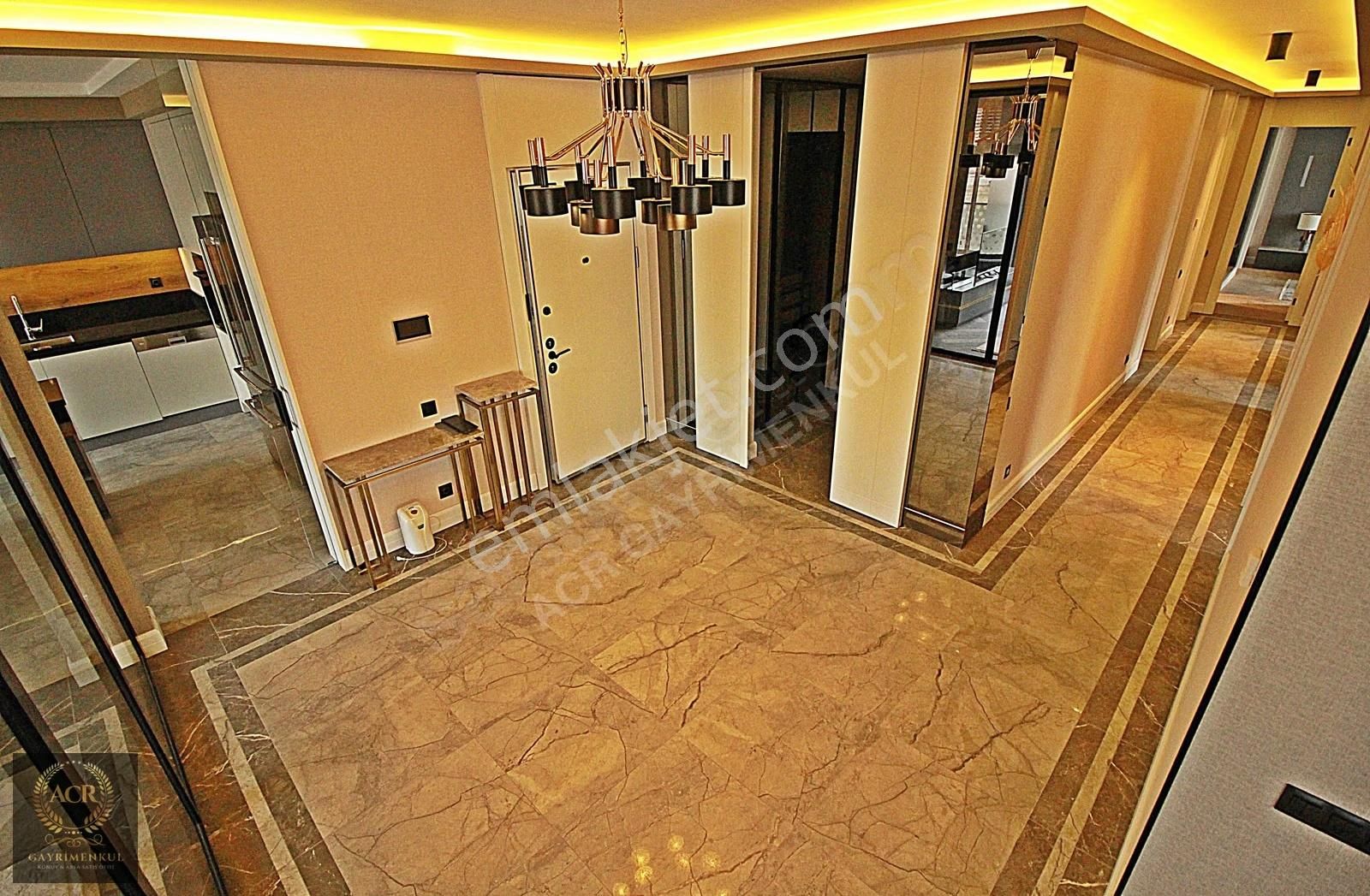 Lüks Detaylarla Donatılmış Site İçerisinde 4.5+1 220 M2 Daire - Görsel 7