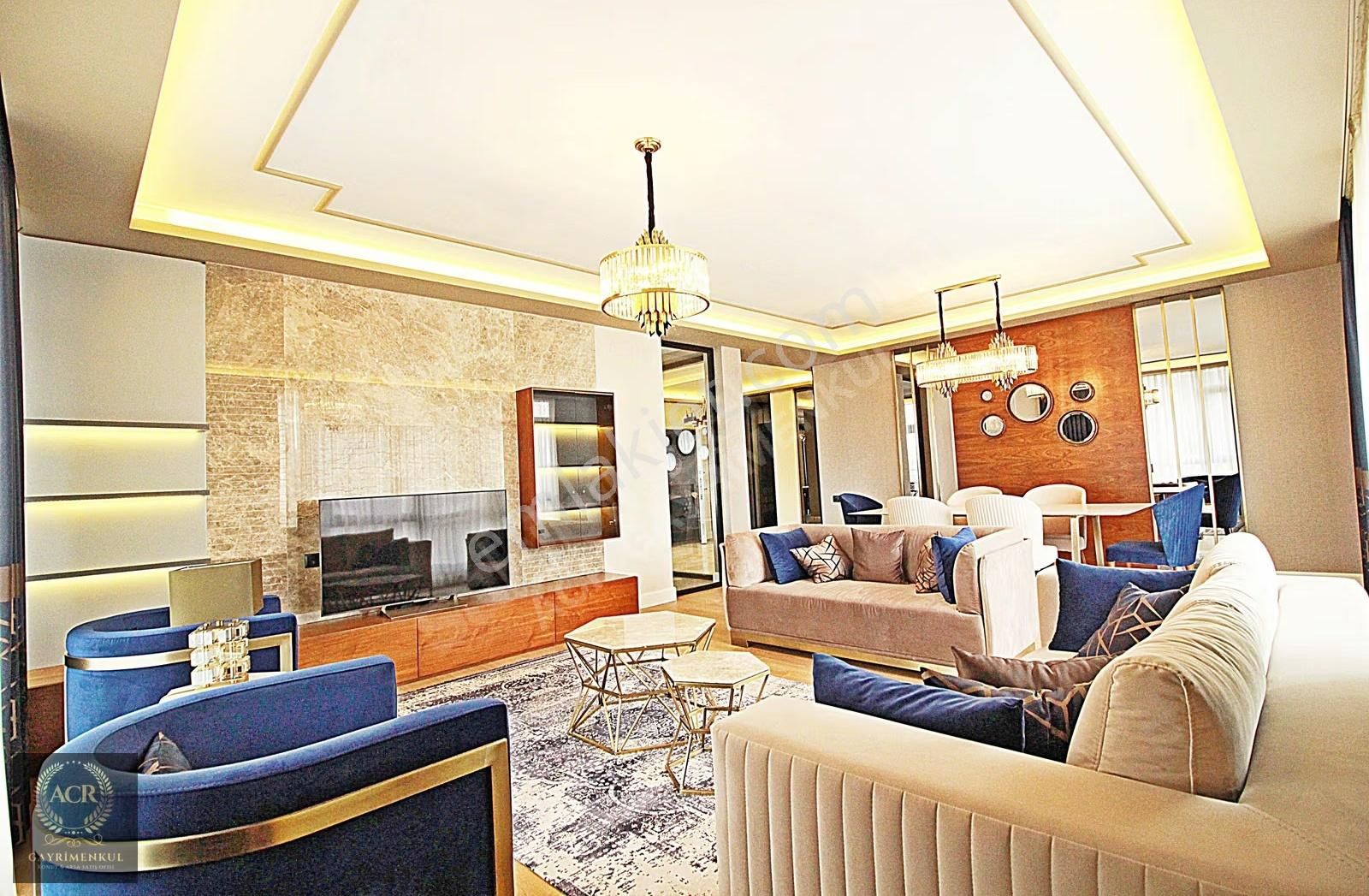 Lüks Detaylarla Donatılmış Site İçerisinde 4.5+1 220 M2 Daire