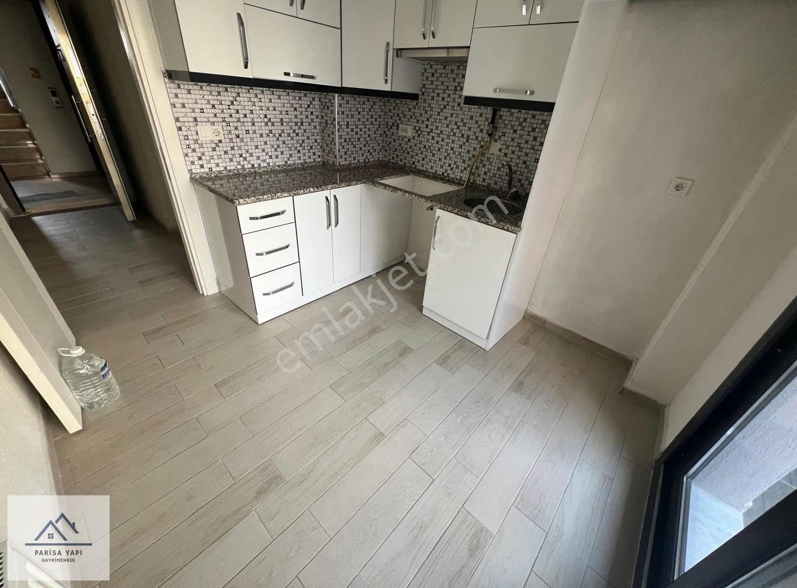 Parisadan Kozağaç Meydan Çiftçi Petrol Yakını Kiralık 3+1 Daire - Görsel 23