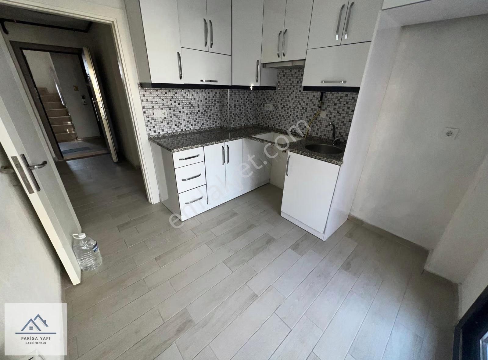 Parisadan Kozağaç Meydan Çiftçi Petrol Yakını Kiralık 3+1 Daire - Görsel 2