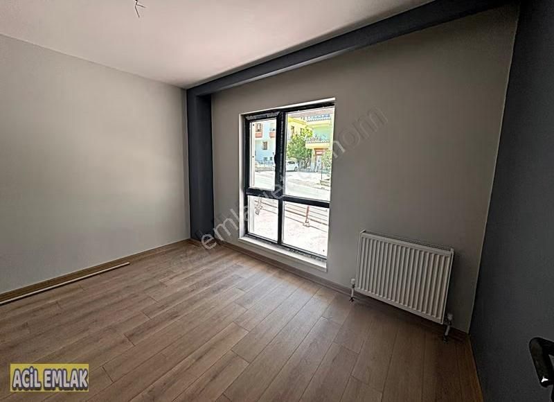 Acil Emlaktan Hastane Yakını Katta Sıfır Kiralık Daire - Görsel 9