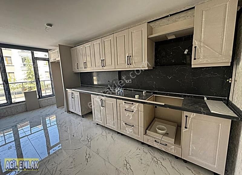 Acil Emlaktan Sıfır Lüks Yapılı Hastane Yakını Satılık Daire - Görsel 8