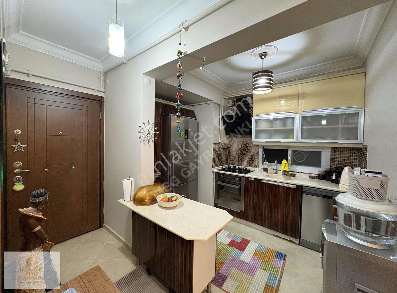 -msg'den Bahçelievlerde Ara Kat, Bakımlı 3+1 - 115 M2 Daire- - Görsel 33