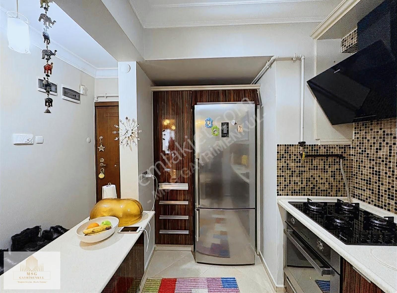 -msg'den Bahçelievlerde Ara Kat, Bakımlı 3+1 - 115 M2 Daire- - Görsel 26