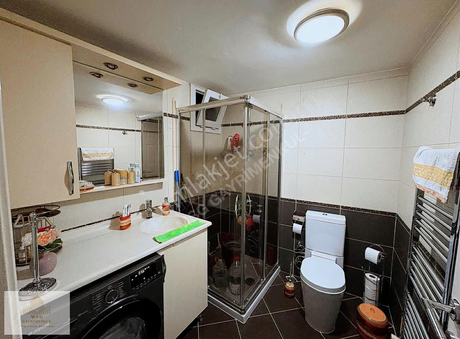 -msg'den Bahçelievlerde Ara Kat, Bakımlı 3+1 - 115 M2 Daire- - Görsel 17