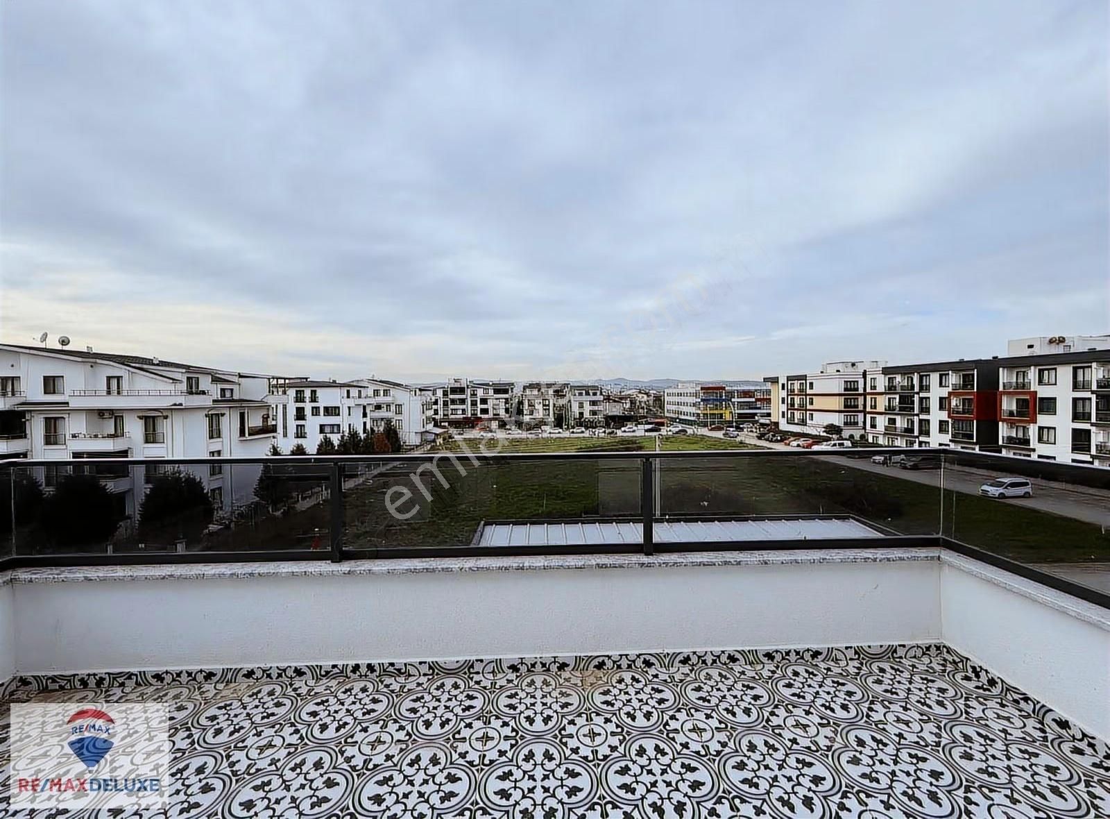 Kartepe Fsm Havuzlu Sitede Eğimsiz 2+1 Çatı Dubleks - Görsel 20