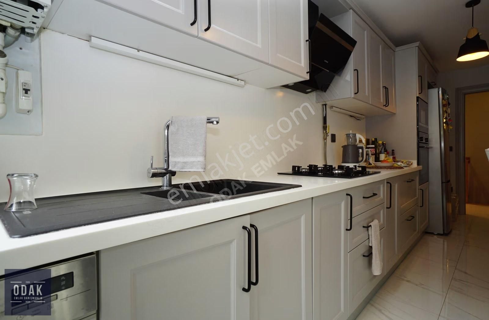 Odak'tan Moda'da 2019 Yapımı Mobilyalı Bahçe Dubleks - Görsel 16