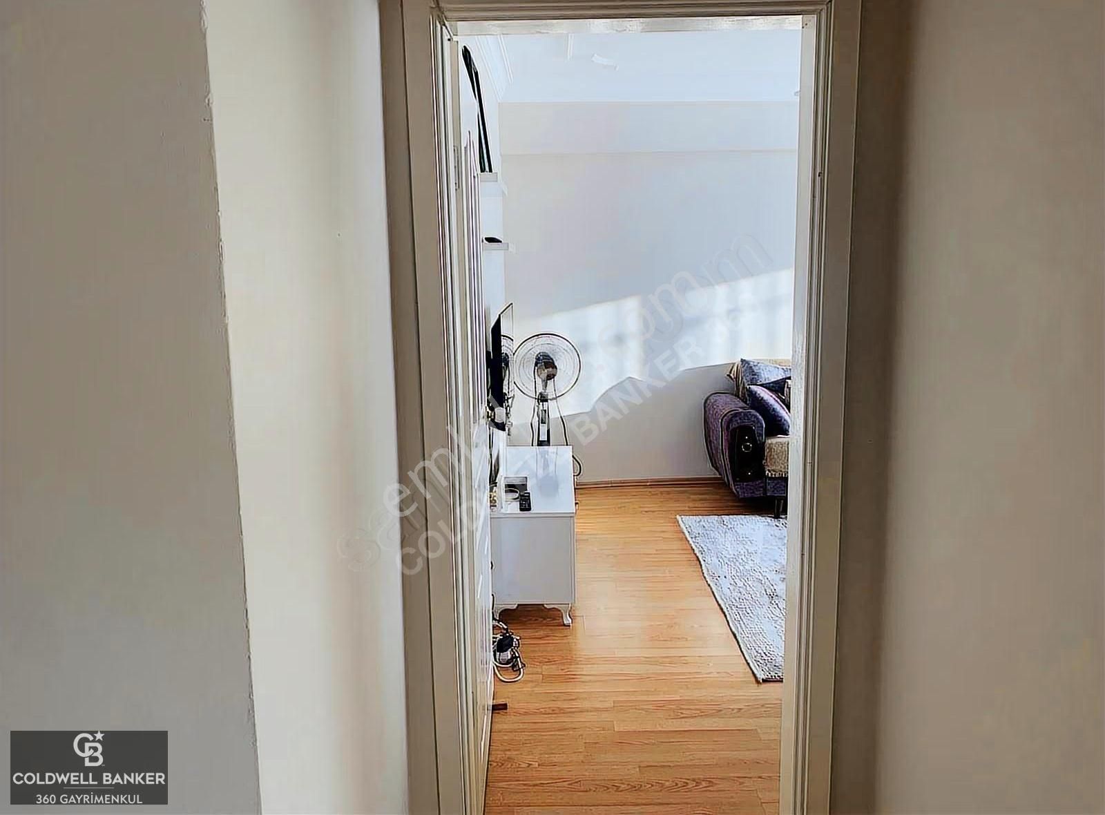 İzmir Güzelyalı'nın Merkezinde Tamamı Yenilenmiş 3+1 Daire - Görsel 9