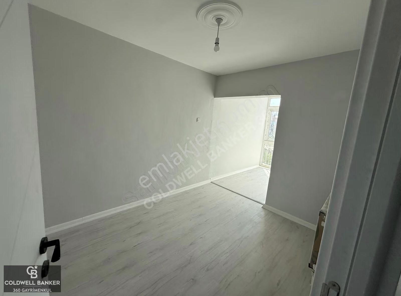 İzmir Güzelyalı'nın Merkezinde Tamamı Yenilenmiş 3+1 Daire - Görsel 6