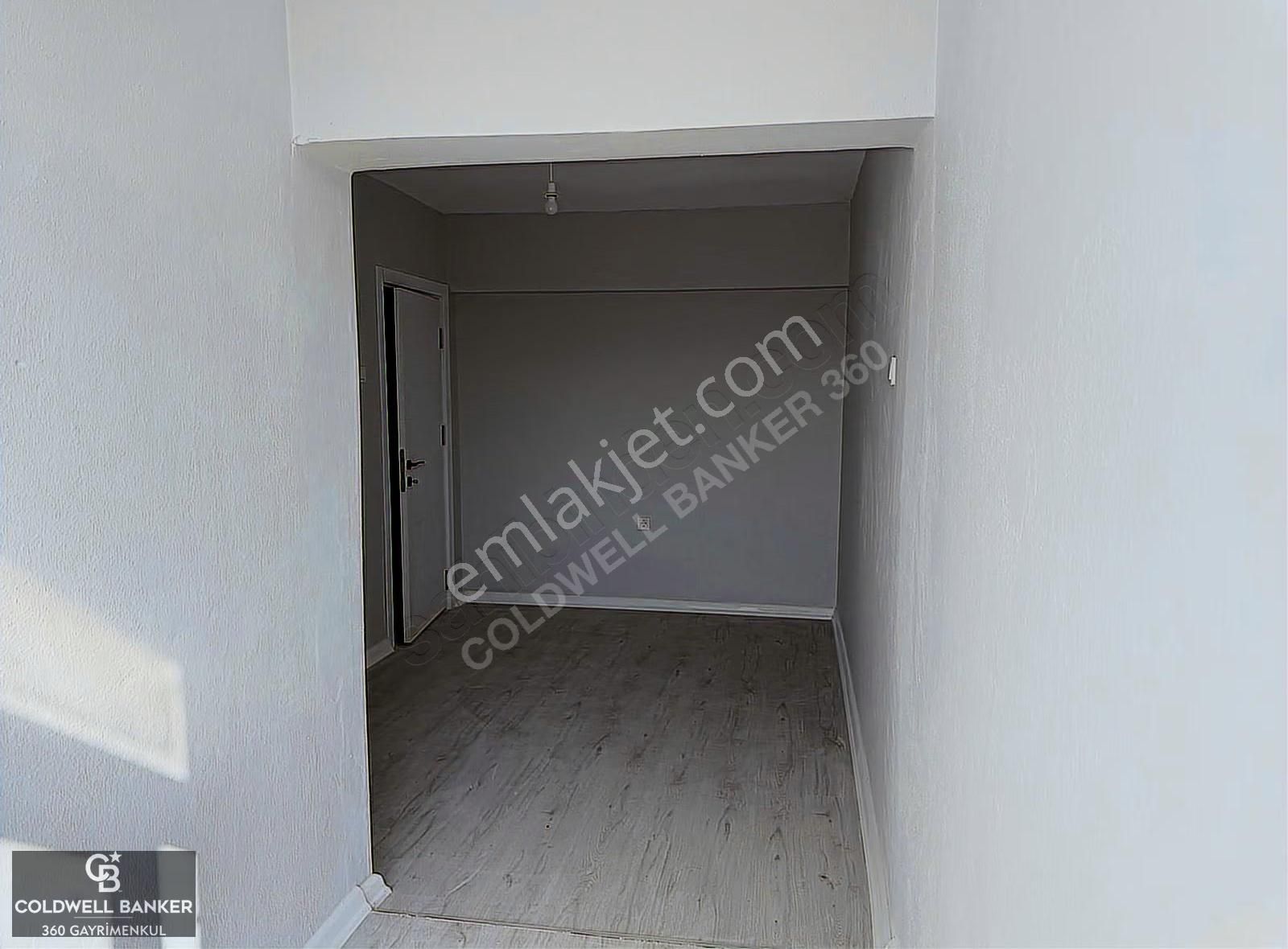 İzmir Güzelyalı'nın Merkezinde Tamamı Yenilenmiş 3+1 Daire - Görsel 14