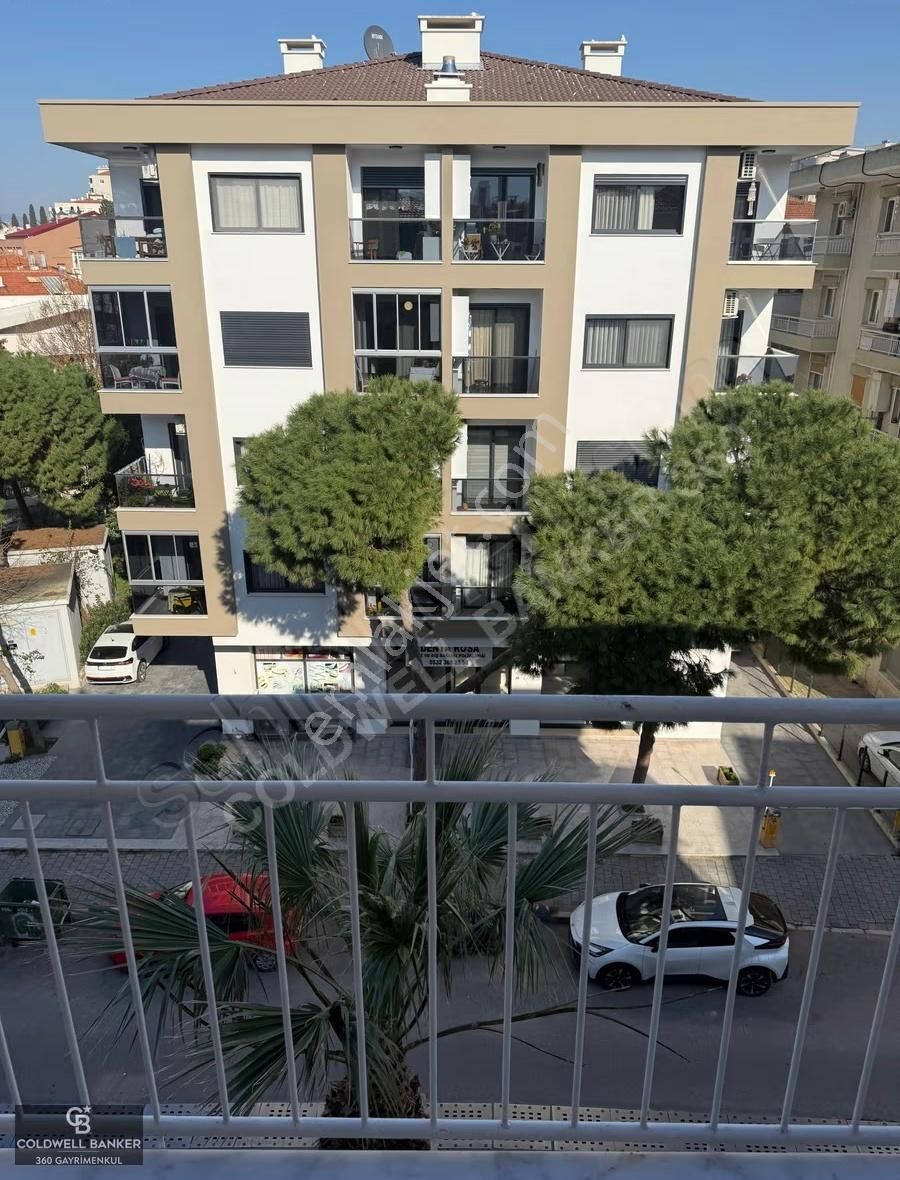 İzmir Güzelyalı'nın Merkezinde Tamamı Yenilenmiş 3+1 Daire - Görsel 3