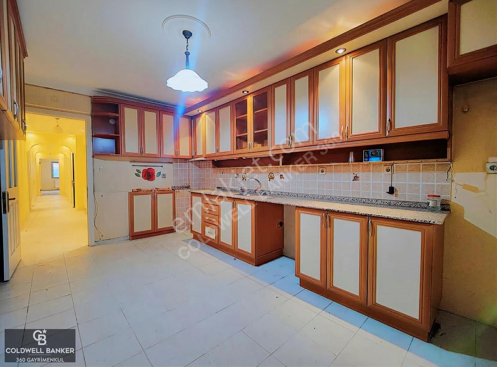 Karşıyaka Bahariye Mah. Satılık 4+1 Geniş Daire - Görsel 2