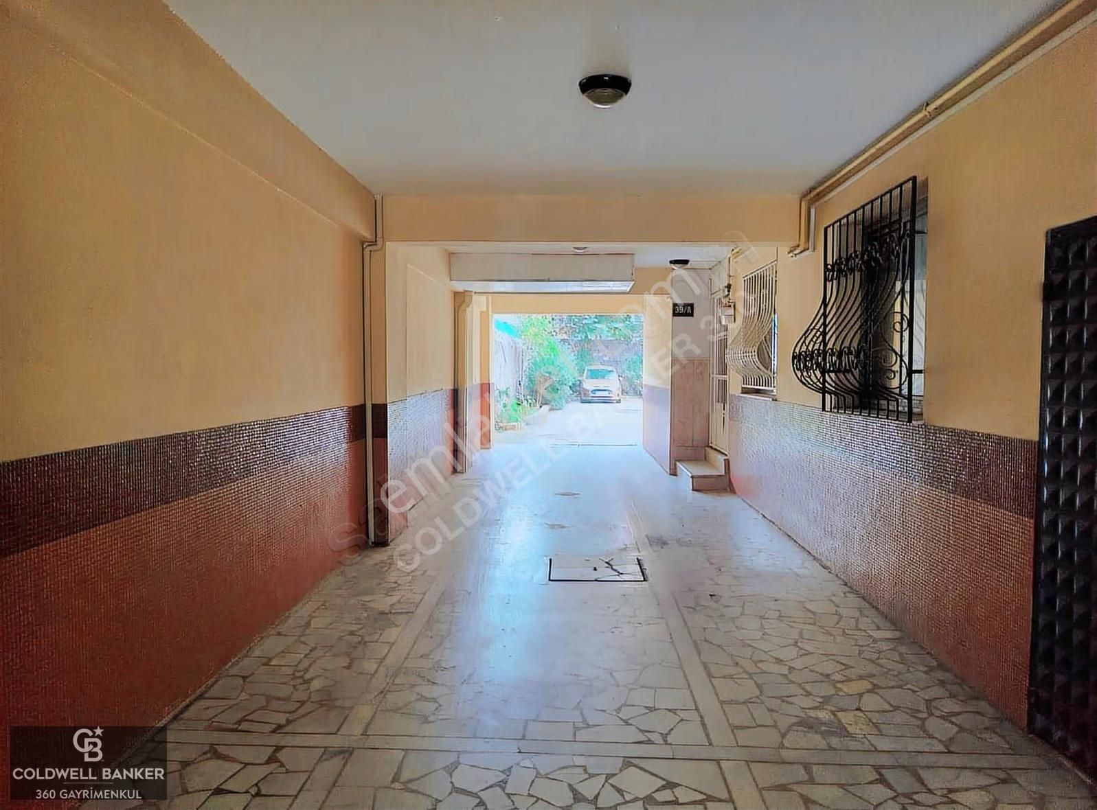 Karşıyaka Bahariye Mah. Satılık 4+1 Geniş Daire - Görsel 24