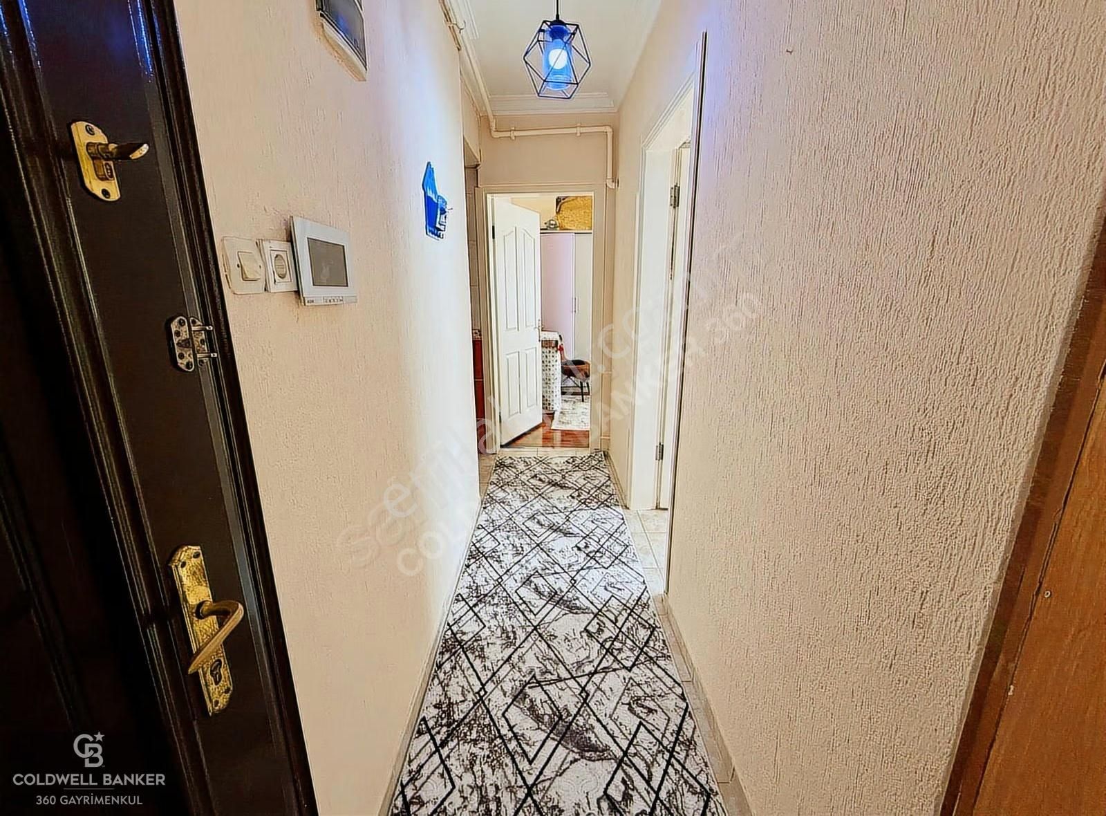 İzmir Bornova Yeşilova' Da Satılık Ara Kat Ferah 3+1 Daire - Görsel 2