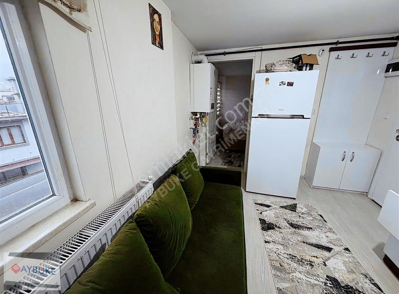 Cerrahi Altında 1+1 Eşyalı Apart - Görsel 2