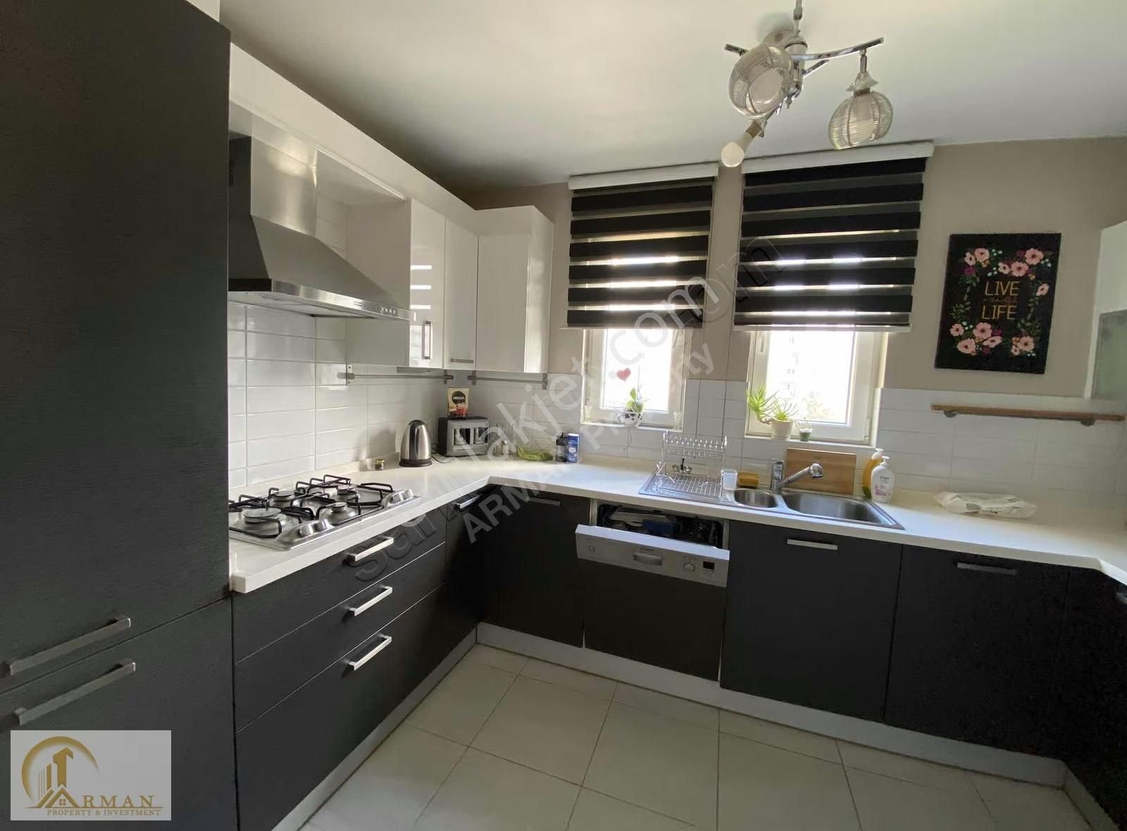 Blox Haliç 2 Sitesinde Yüksek Kat Balkonlu Önü Açık 2+1 Daire - Görsel 27