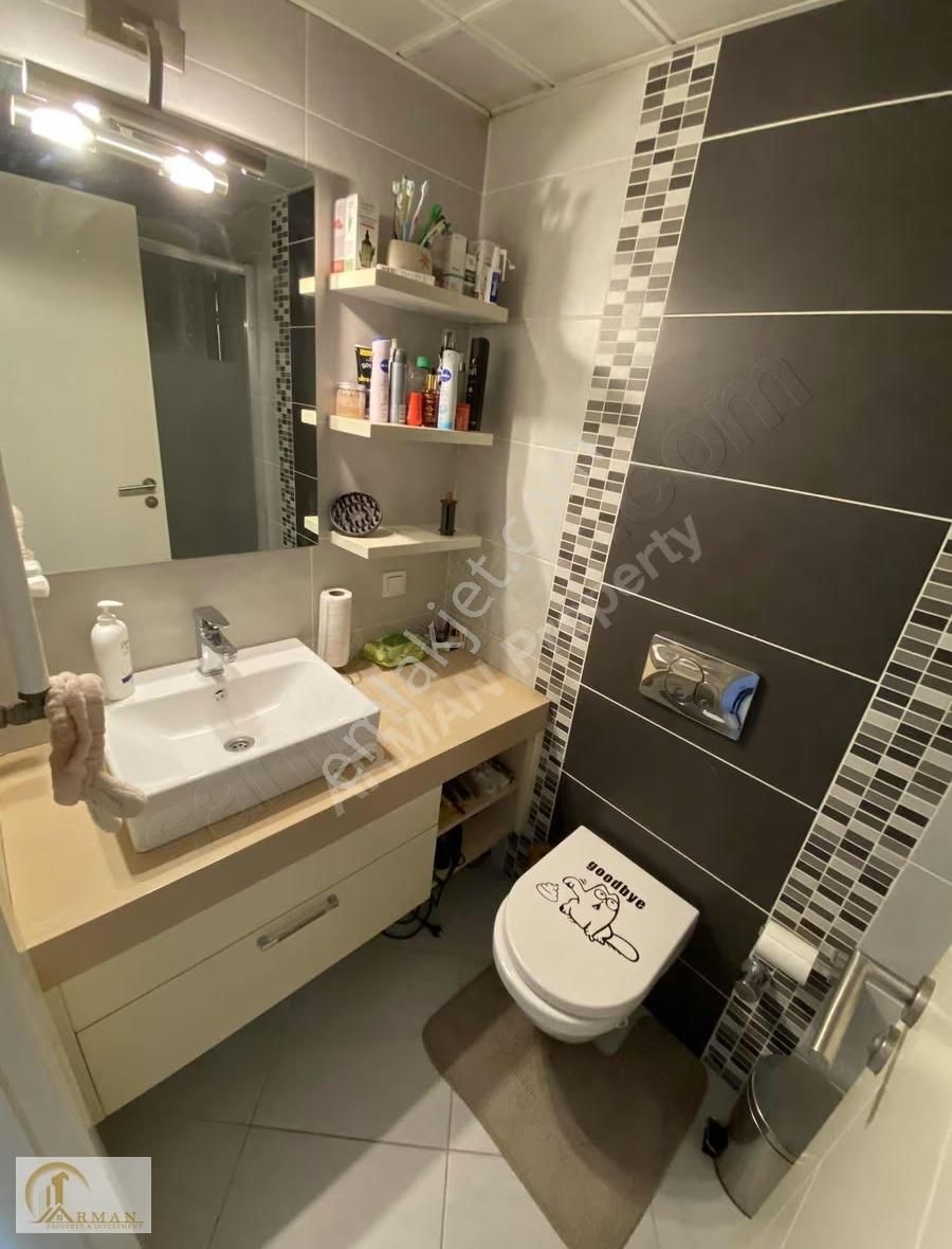 Blox Haliç 2 Sitesinde Yüksek Kat Balkonlu Önü Açık 2+1 Daire - Görsel 2