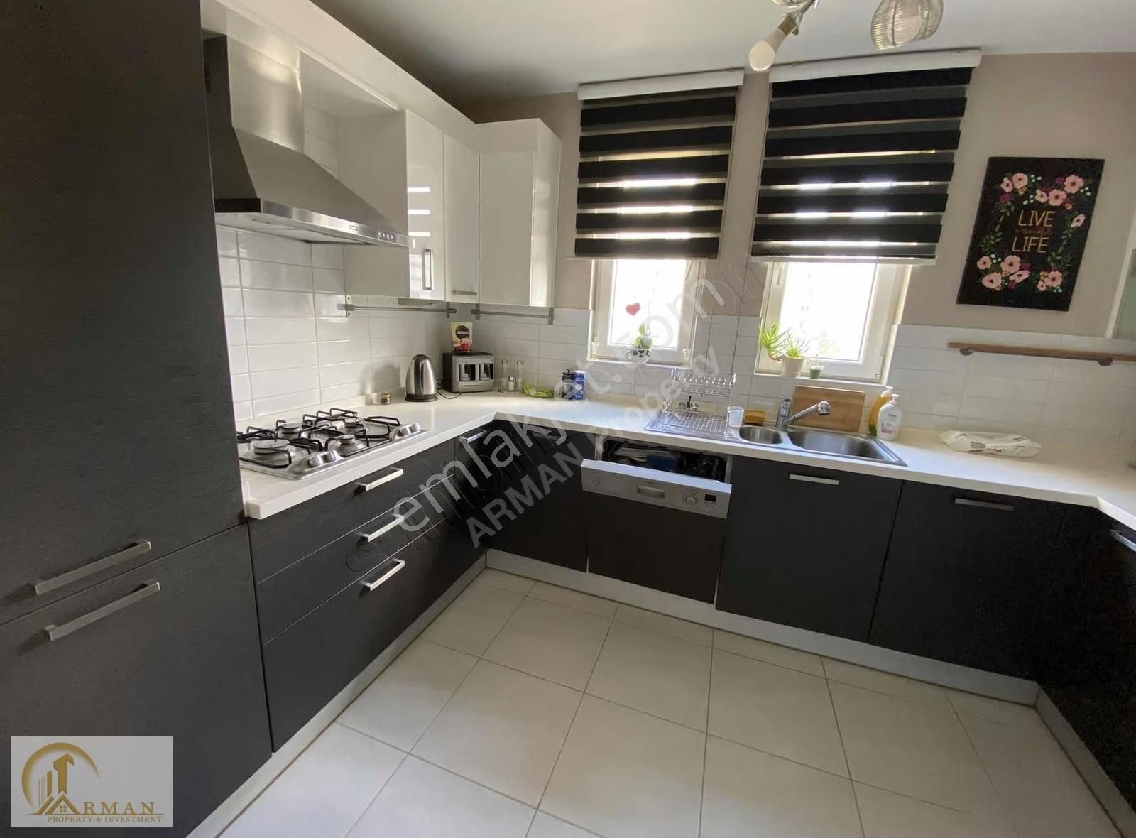 Blox Haliç 2 Sitesinde Yüksek Kat Balkonlu Önü Açık 2+1 Daire - Görsel 11