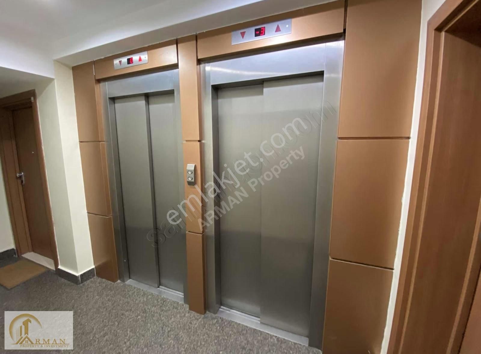 Blox Haliç 2 Sitesinde Yüksek Kat Balkonlu Önü Açık 2+1 Daire - Görsel 22