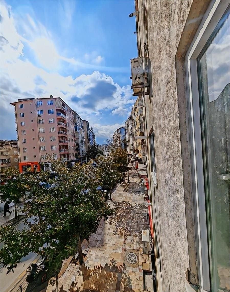 Çınar'da Harika Konumda Arakat 3+1*içi Yapılı Fırsat Daire - Görsel 12