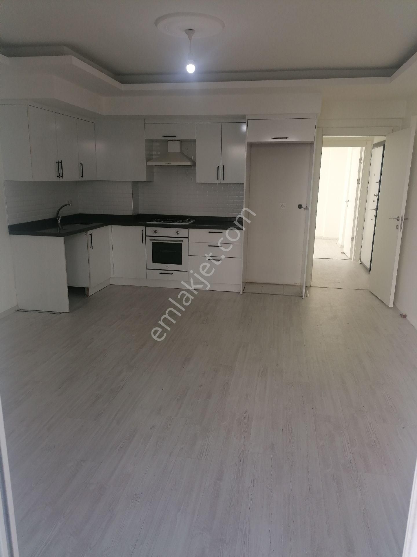 Karaburun Mahallesi Havuzlu Sitede 1+1 - Görsel 2