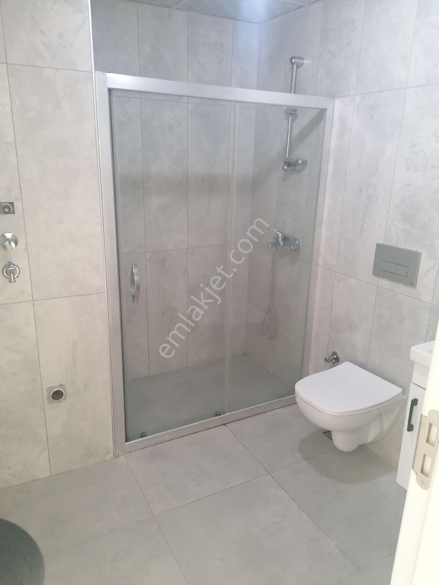 Karaburun Mahallesi Havuzlu Sitede 1+1 - Görsel 7