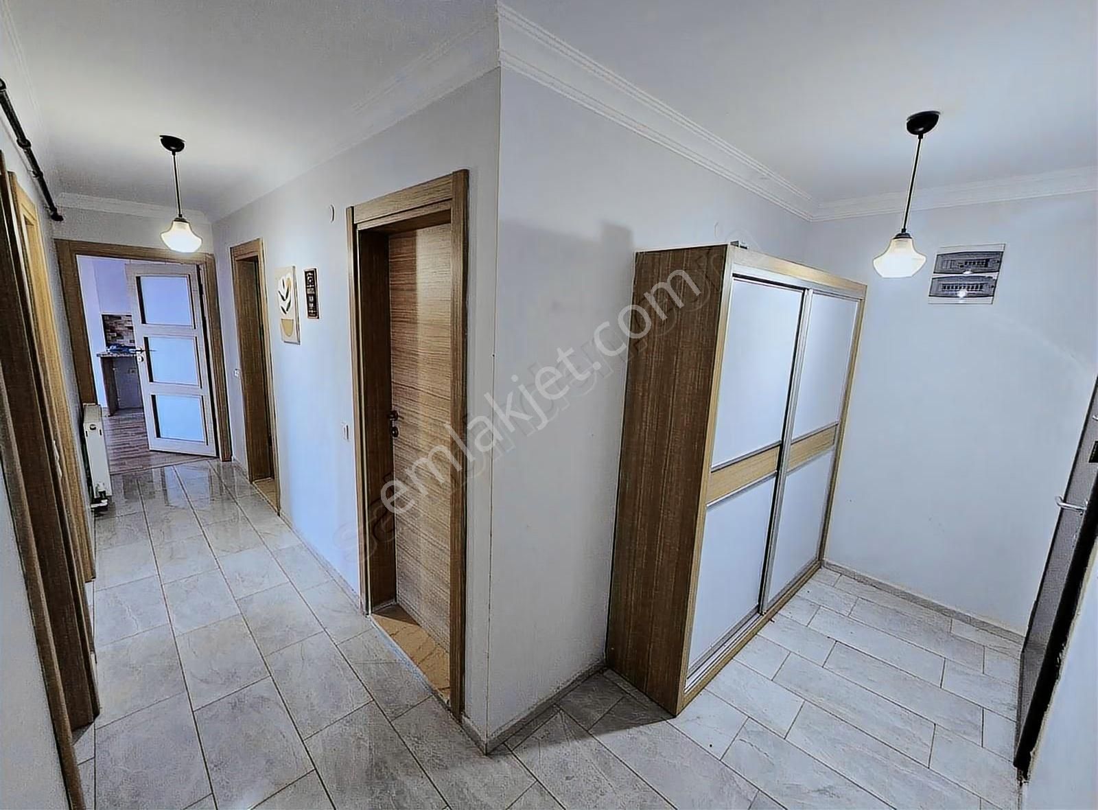 Söke'de Merkezi Lokasyonda Kiralık Geniş 2+1 Daire, Dogalgazl - Görsel 16