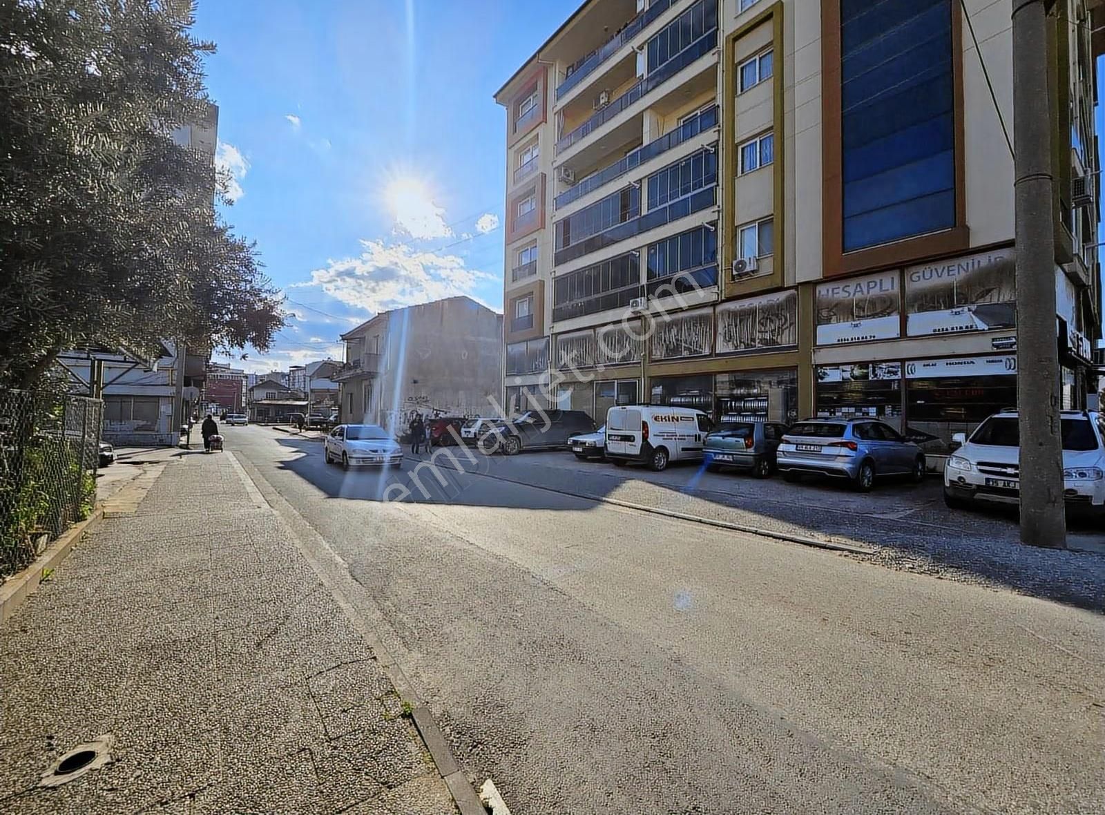 Söke'de Merkezi Lokasyonda Kiralık Geniş 2+1 Daire, Dogalgazl - Görsel 5