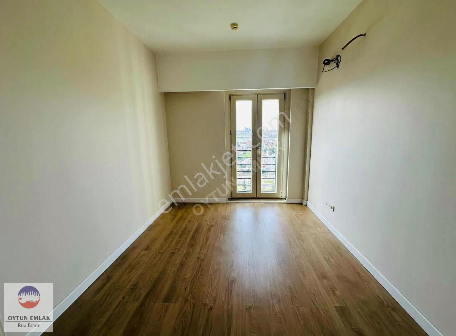 Bosphorus Cıty Göl Kule'de Kiralık 2+1 Balkonlu Daire 128 M² - Görsel 9