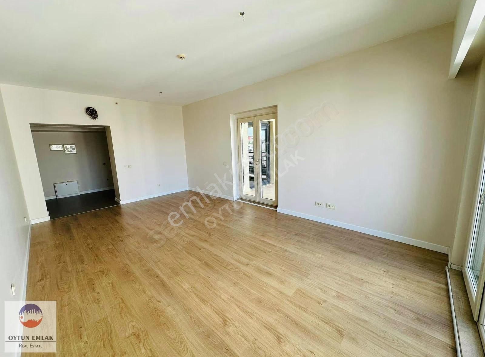 Bosphorus Cıty Göl Kule'de Kiralık 2+1 Balkonlu Daire 128 M² - Görsel 5