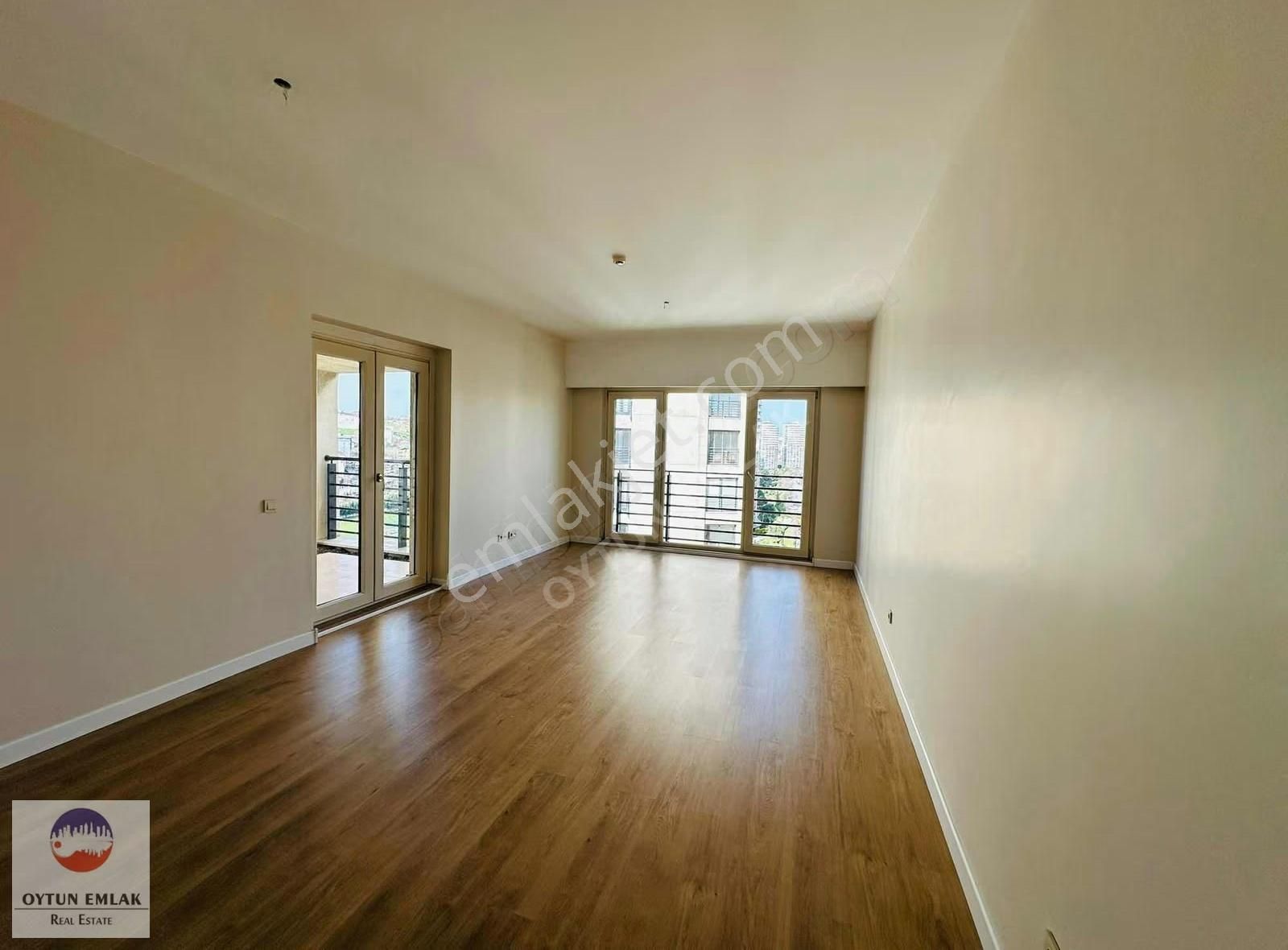 Bosphorus Cıty Göl Kule'de Kiralık 2+1 Balkonlu Daire 128 M² - Görsel 16