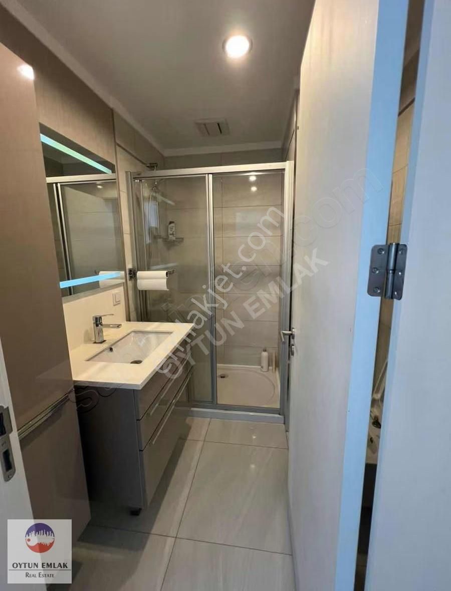 Tema İstanbul Göl Manzaralı Eşyalı Kiralık 3+1 Daire 147 M² - Görsel 10