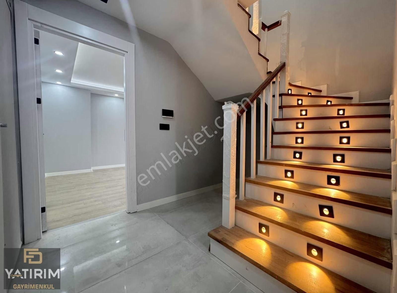 Bayramoğlu Merkezde Asansörlü Lüx 4+1 235 M2 Çatı Dubleks - Görsel 22